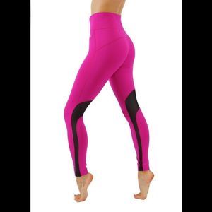 🎉🎉HP🎉🎉. NWT Yoga Pants Dry-Fit Workout Leggings Mesh cutouts